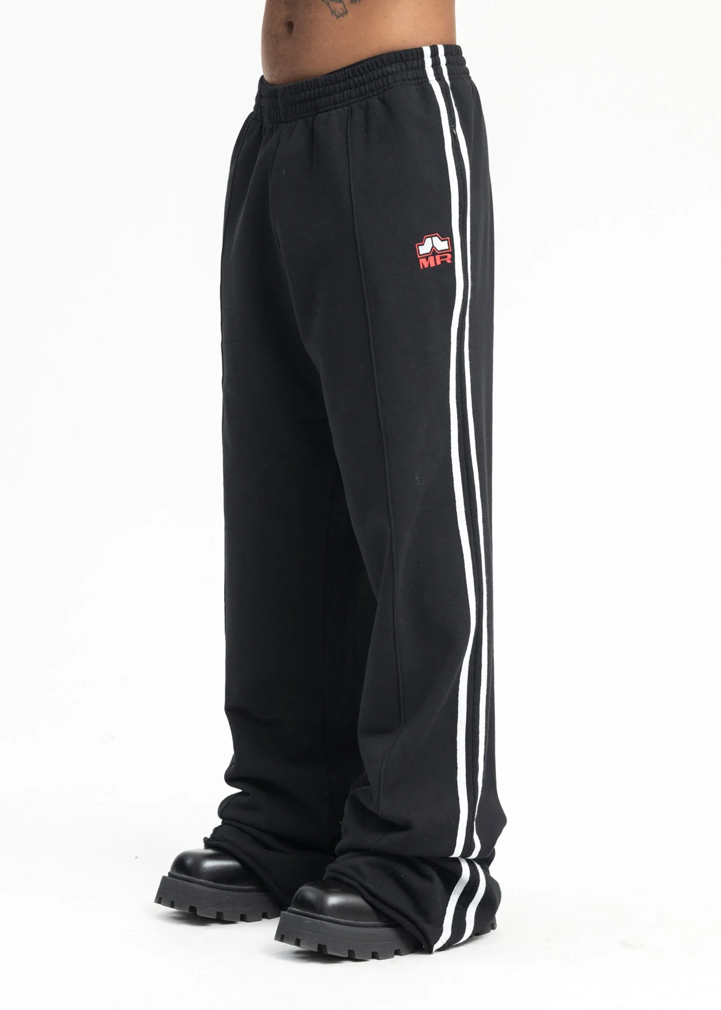 BLACK WIDE LEG TRACKPANT