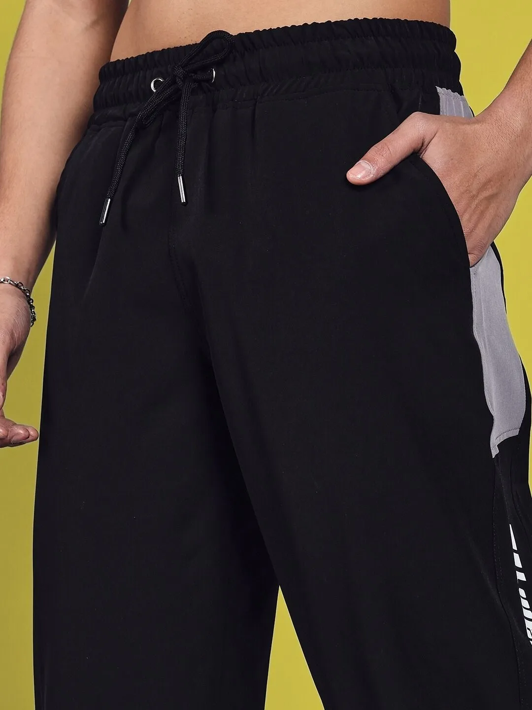 DANNY RELAXED FIT CARGO PANTS (BLACK)